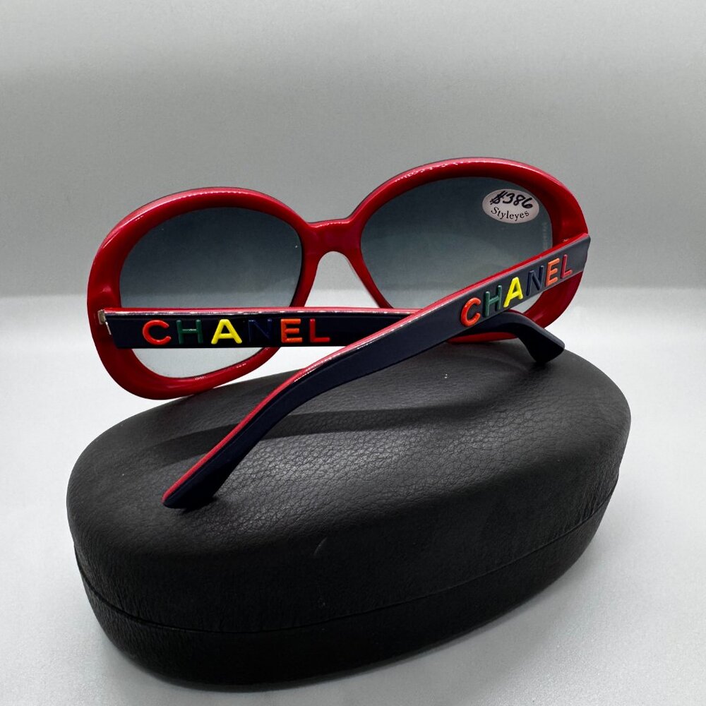 CHANEL Red & Navy Oversized Sunglasses with Multicolor Logo - Picture 9 of 16